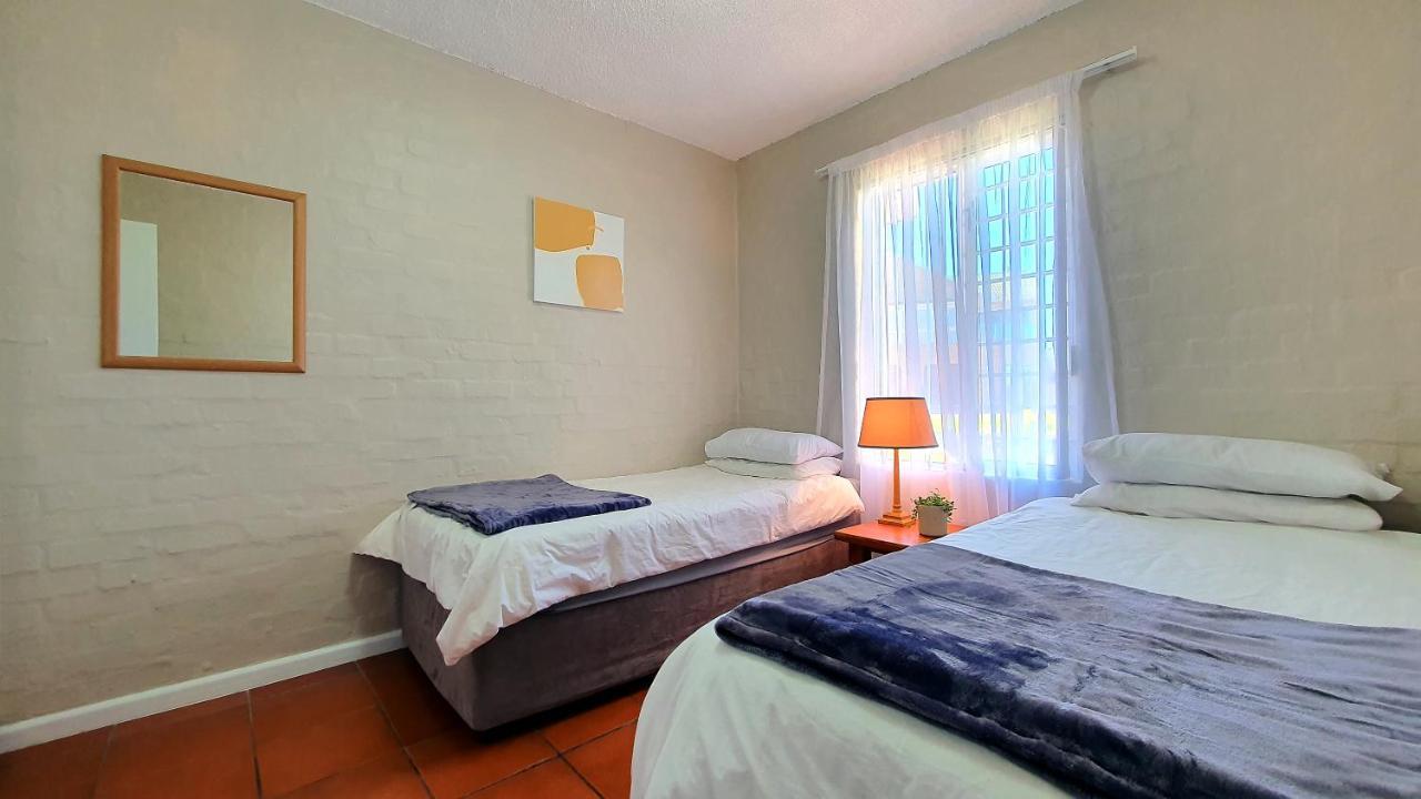 Escape To Paradise: Beachside Apartment Jeffreys Bay Dış mekan fotoğraf